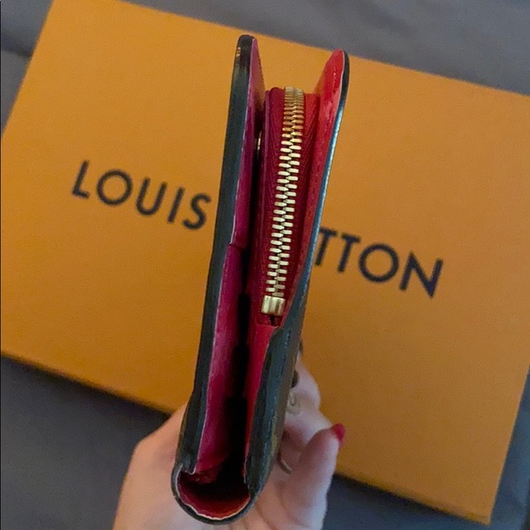 Louis Vuitton limited edition zippy wallet - Picture 2 of 16